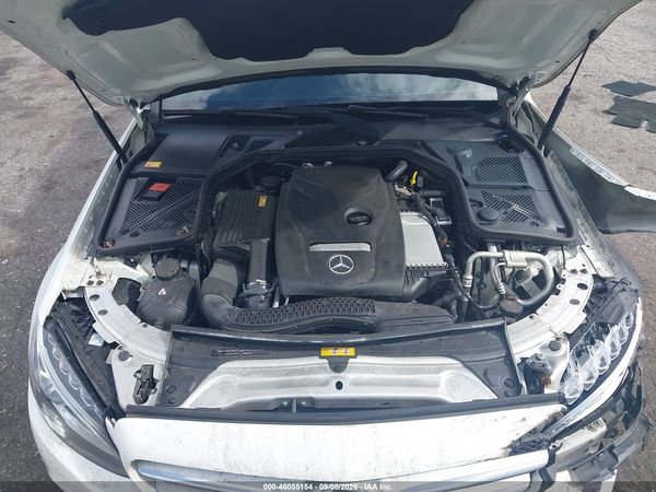 2015 MERCEDES-BENZ C 300 Base — I10