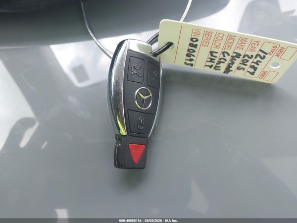 2015 MERCEDES-BENZ C 300 Base — I11