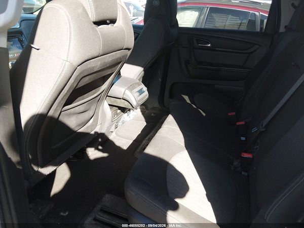 2015 CHEVROLET TRAVERSE 1LT — I8
