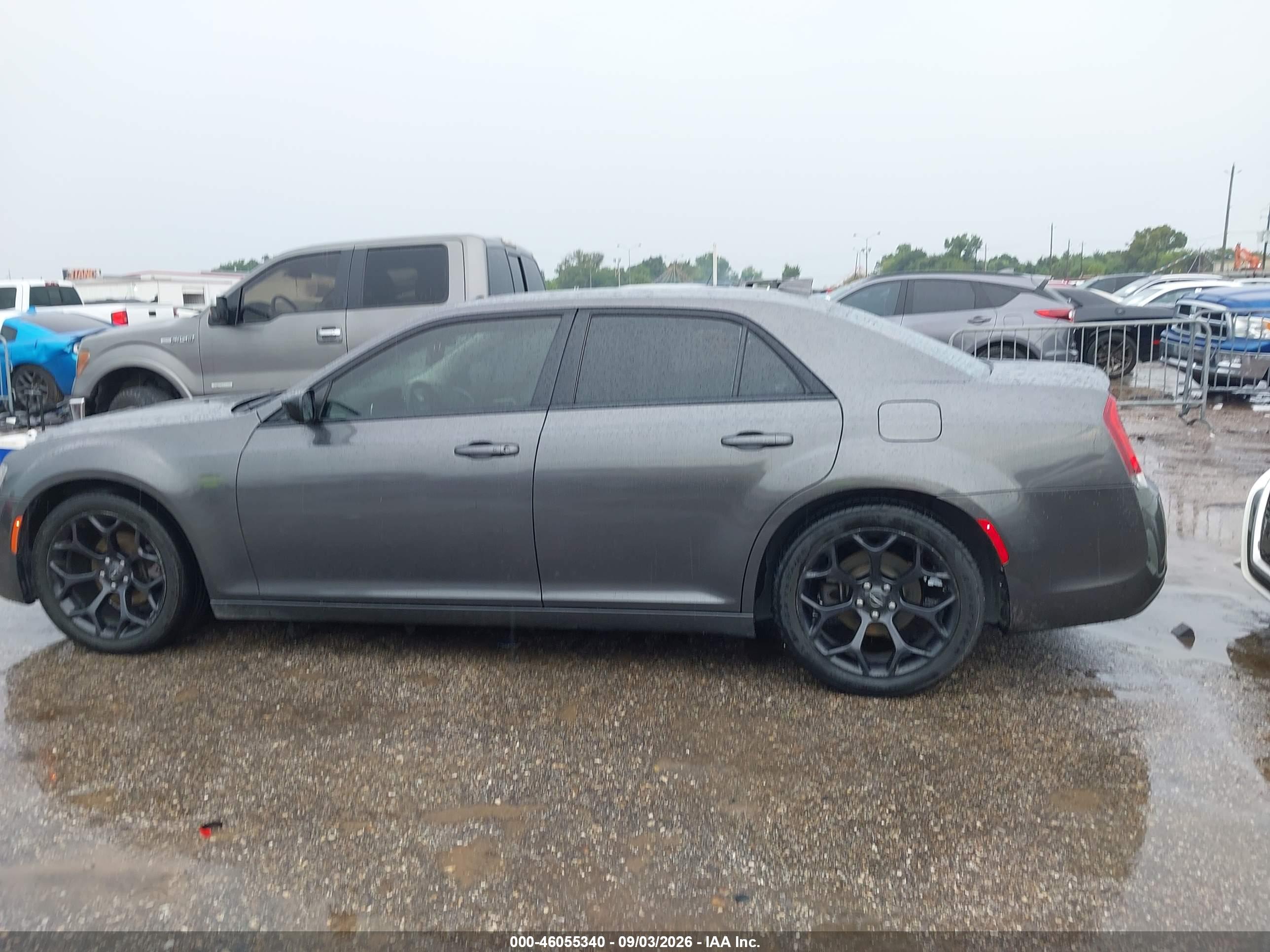 2019 CHRYSLER 300 TOURING