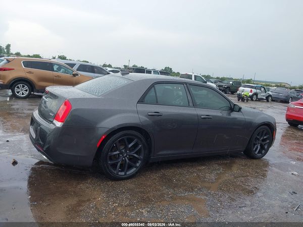 2019 CHRYSLER 300 TOURING
