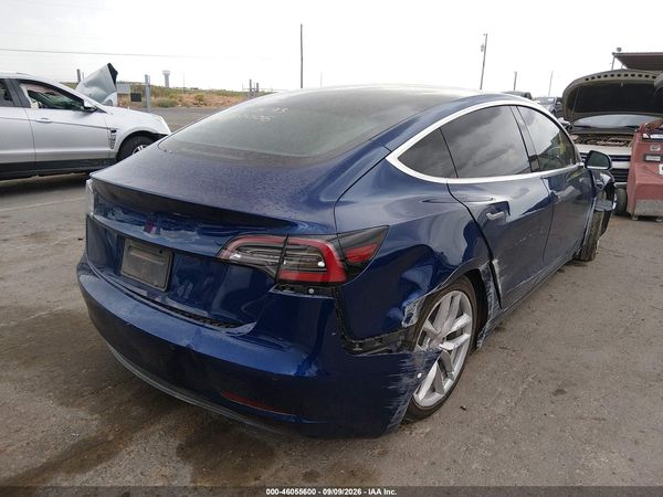 2019 TESLA MODEL 3 — I4
