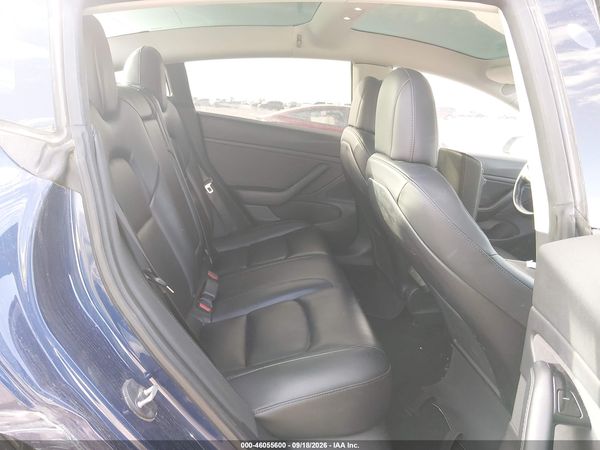 2019 TESLA MODEL 3 — I8
