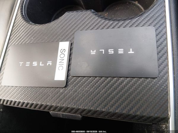 2019 TESLA MODEL 3 — I11