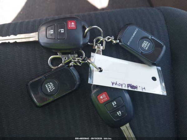 2016 TOYOTA RAV4 LE