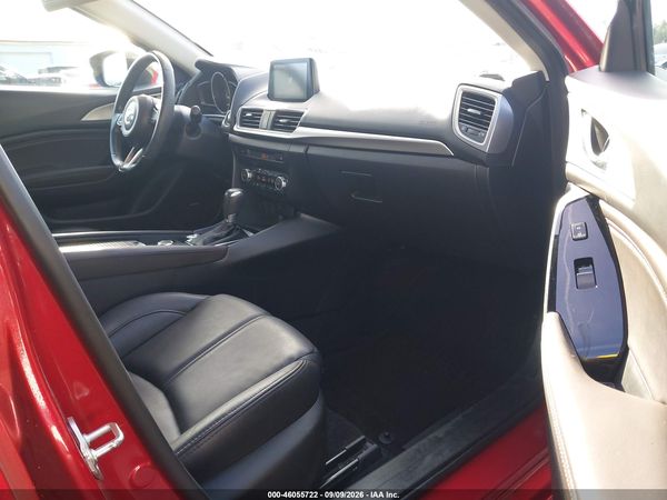 2018 MAZDA MAZDA3 TOURING — I152
