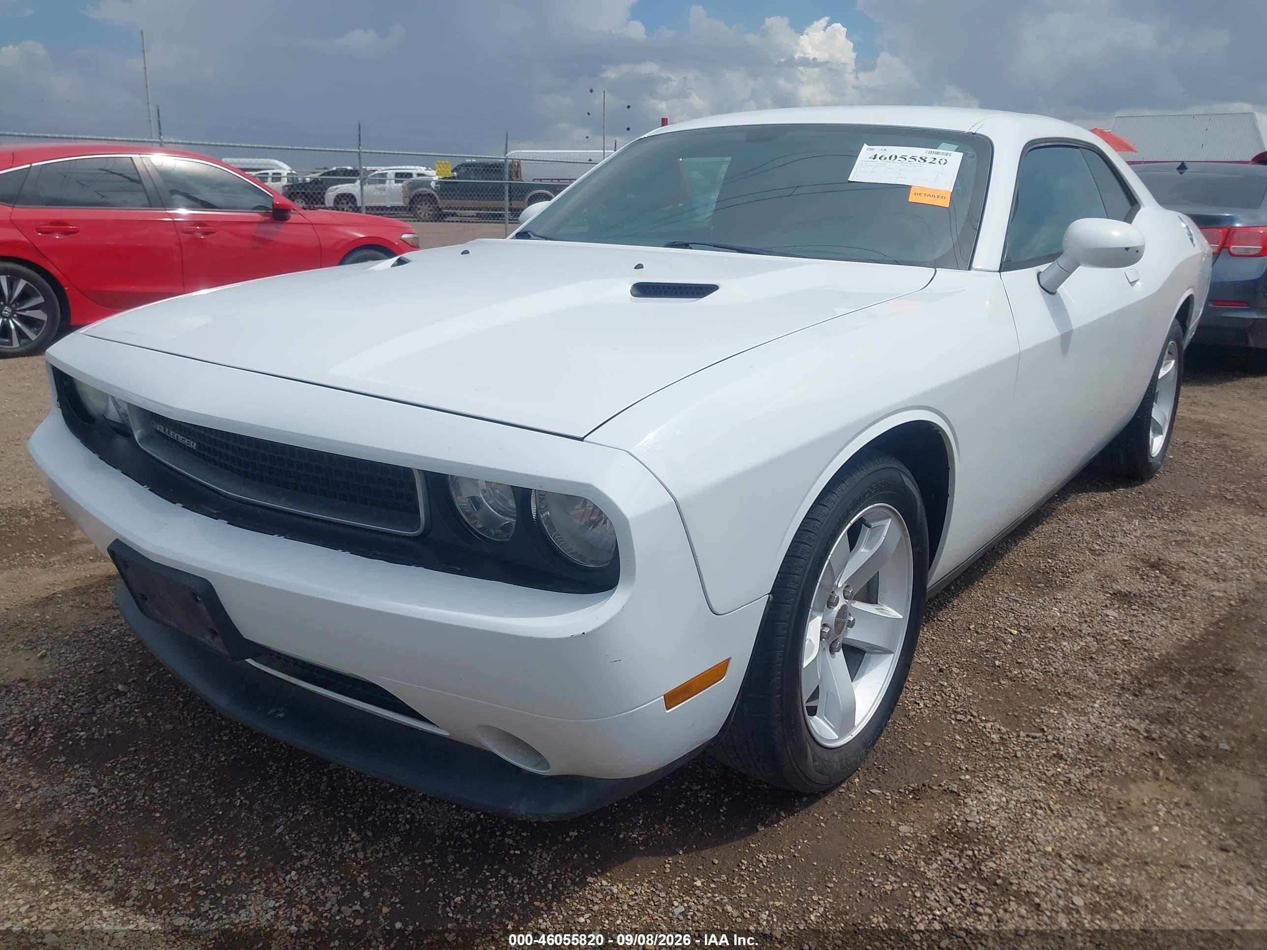 2014 DODGE CHALLENGER SXT — I2