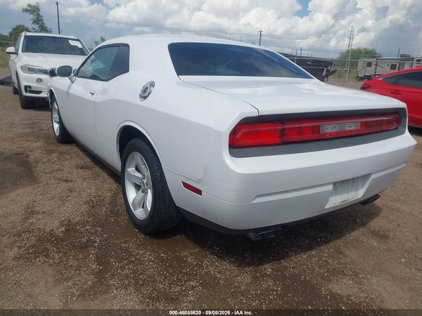 2014 DODGE CHALLENGER SXT — I3