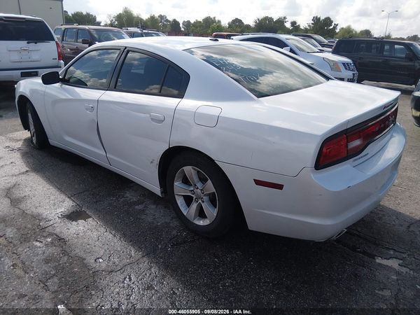 2014 DODGE CHARGER SE — I3