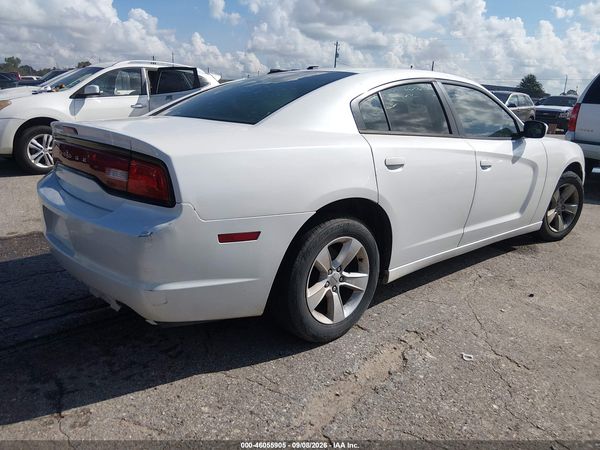 2014 DODGE CHARGER SE — I4
