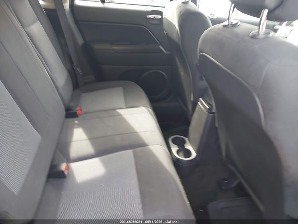 2016 JEEP COMPASS SPORT — I8
