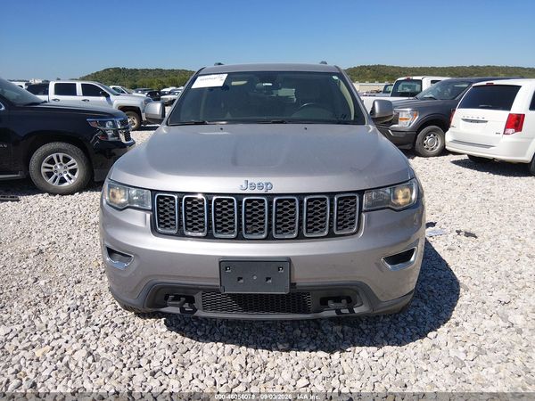 2020 JEEP GRAND CHEROKEE LAREDO E 4X4