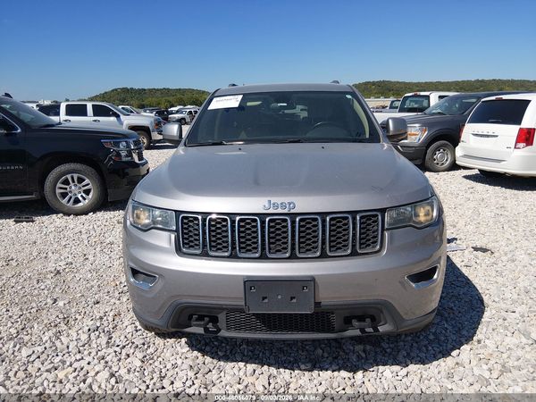 2020 JEEP GRAND CHEROKEE LAREDO E 4X4
