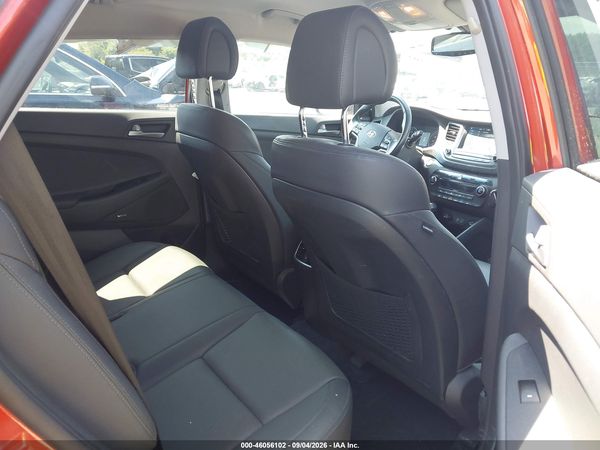 2017 HYUNDAI TUCSON SE PLUS — I8