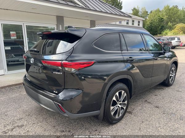 2021 TOYOTA HIGHLANDER HYBRID XLE
