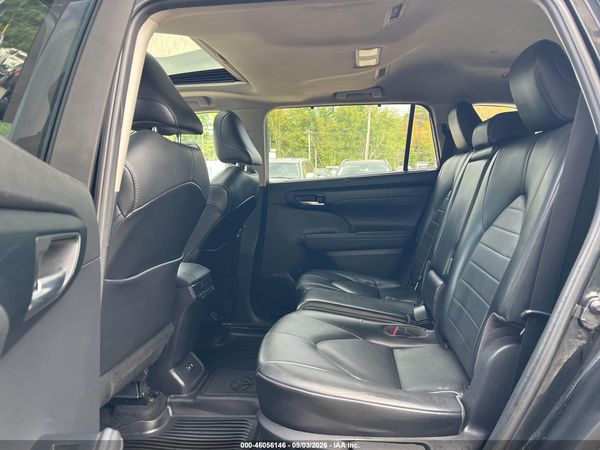 2021 TOYOTA HIGHLANDER HYBRID XLE
