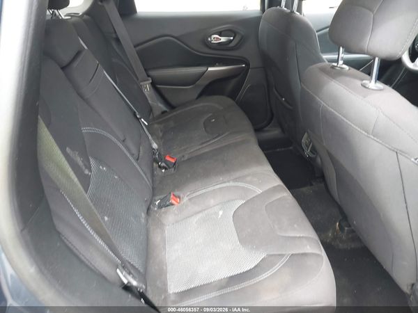 2019 JEEP CHEROKEE LATITUDE FWD