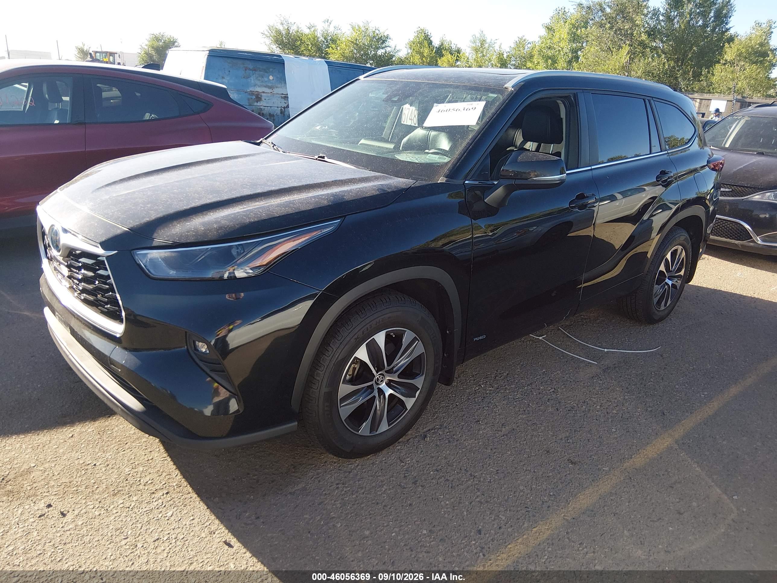2023 TOYOTA HIGHLANDER HYBRID XLE — I2