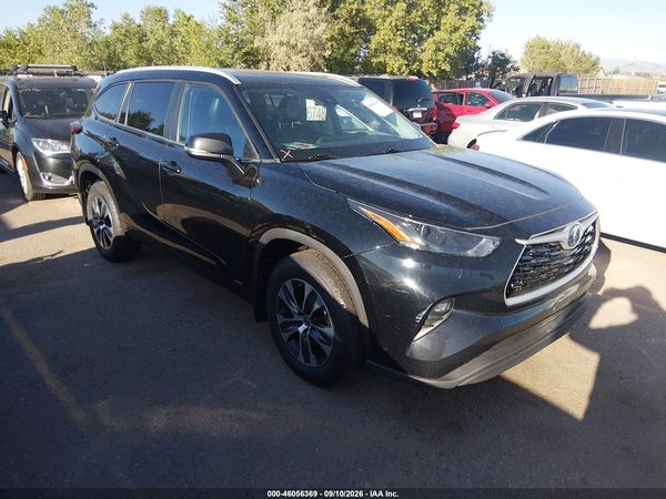 2023 TOYOTA HIGHLANDER HYBRID XLE — I1