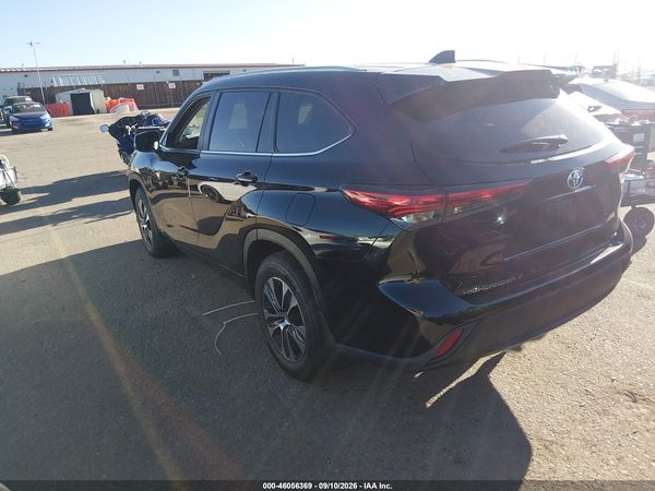 2023 TOYOTA HIGHLANDER HYBRID XLE — I3