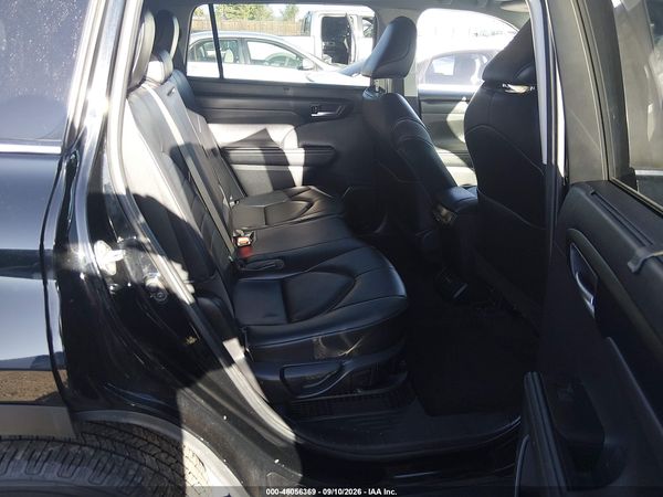 2023 TOYOTA HIGHLANDER HYBRID XLE — I8