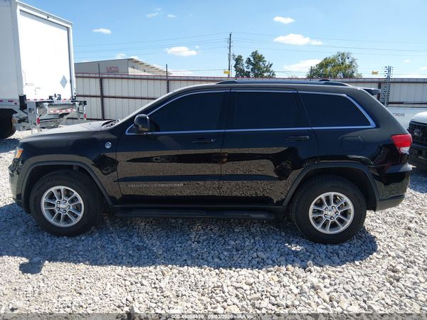 2019 JEEP GRAND CHEROKEE LAREDO E 4X4 — I117
