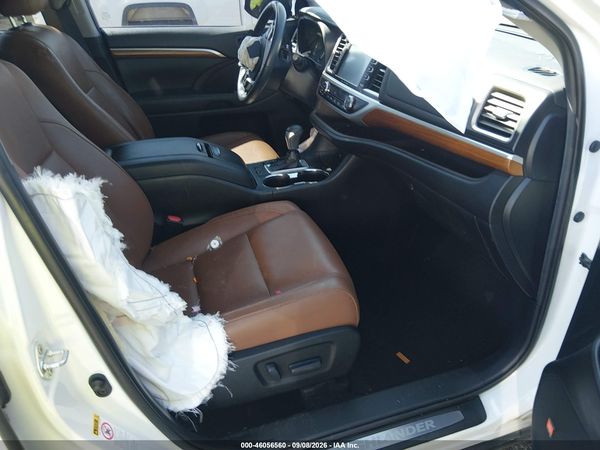 2019 TOYOTA HIGHLANDER LIMITED — I5