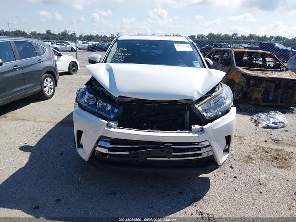 2019 TOYOTA HIGHLANDER LIMITED — I115