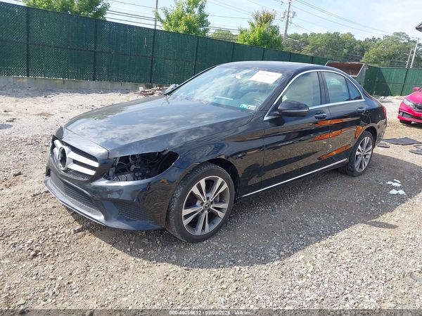 2020 MERCEDES-BENZ C 300 — I2