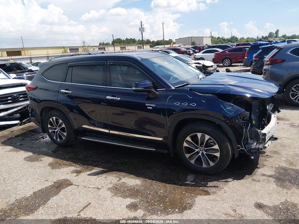 2021 TOYOTA HIGHLANDER XLE — I116