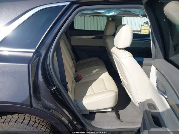 2018 CADILLAC XT5 LUXURY — I8