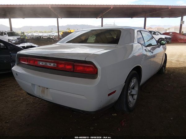 2013 DODGE CHALLENGER SXT — I4