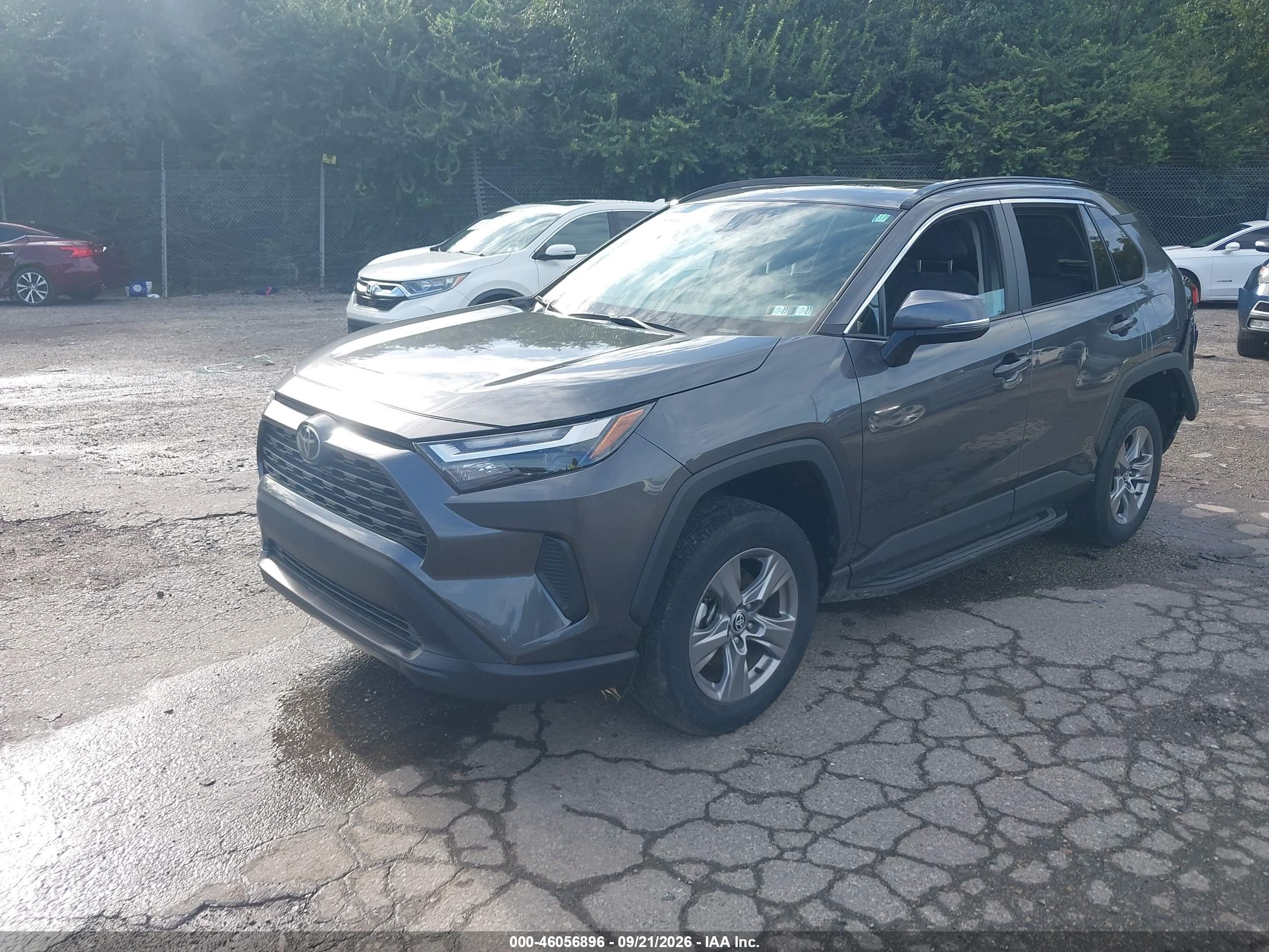 2023 TOYOTA RAV4 XLE — I2