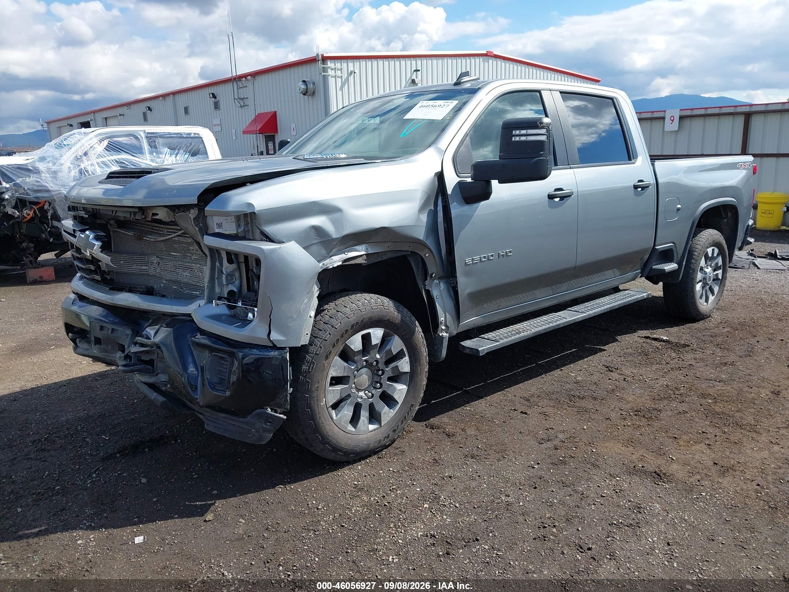 2024 CHEVROLET SILVERADO 2500HD 4WD  STANDARD BED CUSTOM — I2