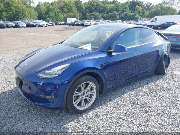 2021 TESLA MODEL Y — I2