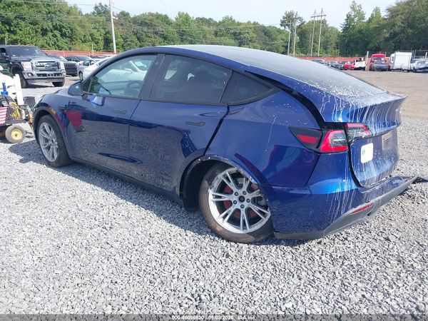 2021 TESLA MODEL Y — I3