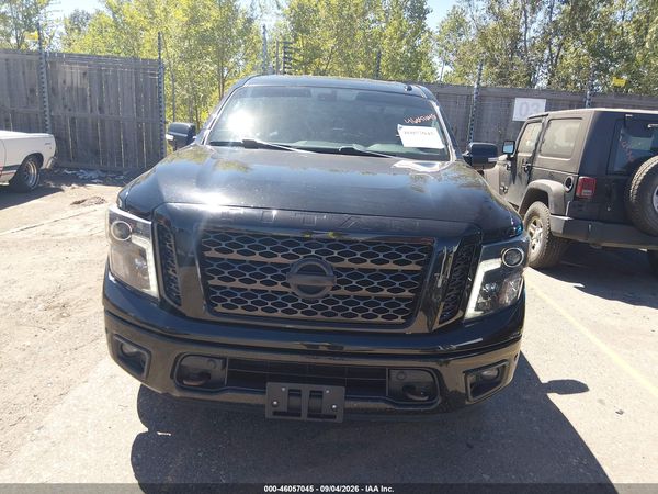2018 NISSAN TITAN SV
