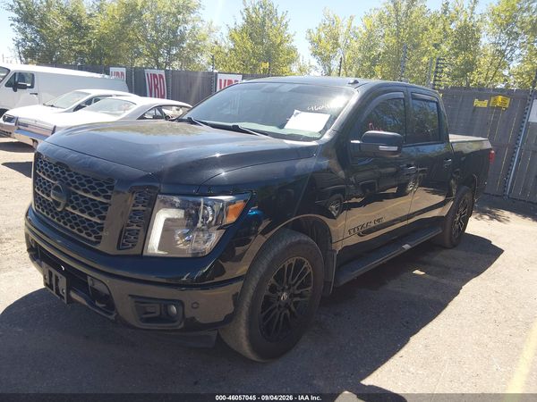 2018 NISSAN TITAN SV