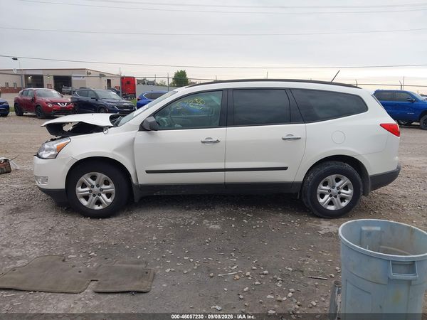 2012 CHEVROLET TRAVERSE LS — I117