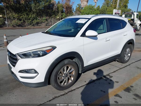 2016 HYUNDAI TUCSON