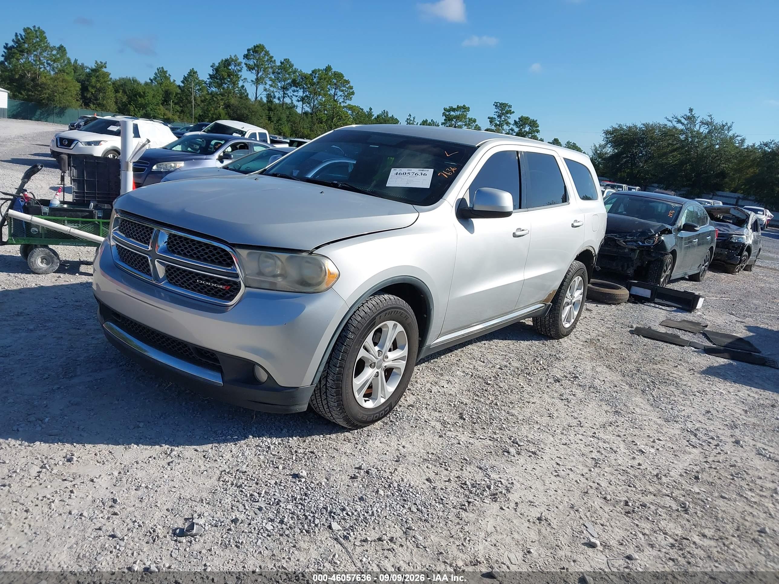 2013 DODGE DURANGO SXT — I2