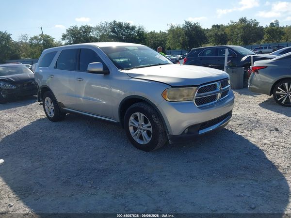 2013 DODGE DURANGO SXT — I1