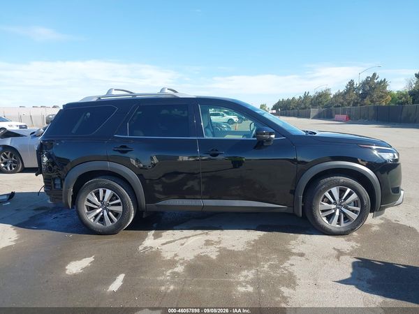 2022 NISSAN PATHFINDER SL 2WD