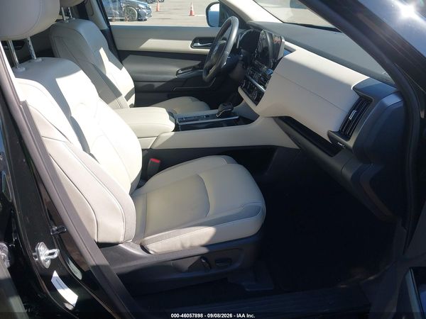 2022 NISSAN PATHFINDER SL 2WD