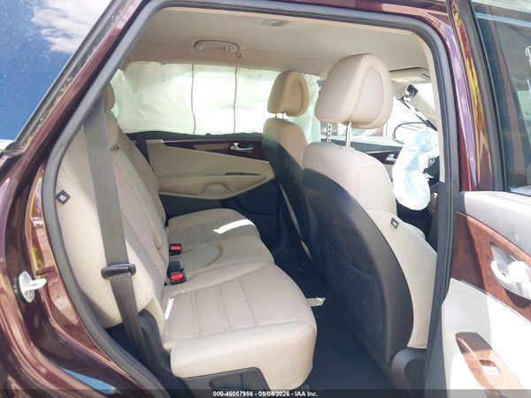 2016 KIA SORENTO 3.3L LX — I8