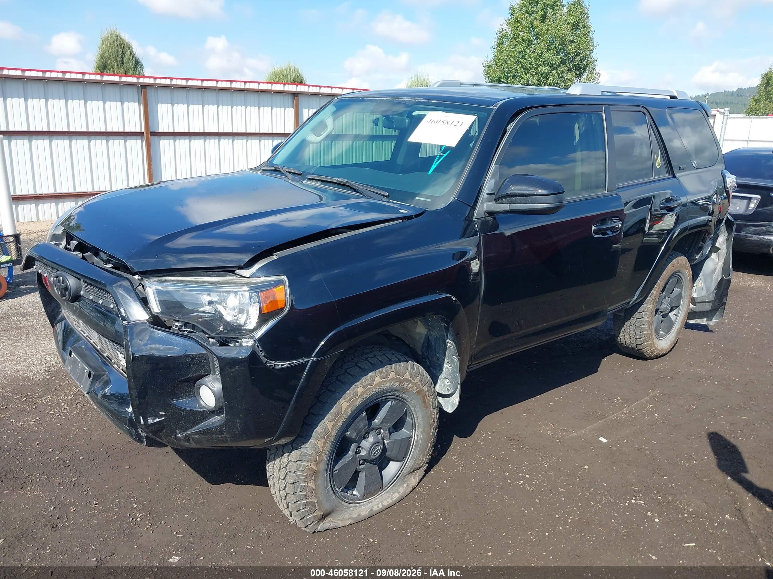 2017 TOYOTA 4RUNNER SR5 — I2
