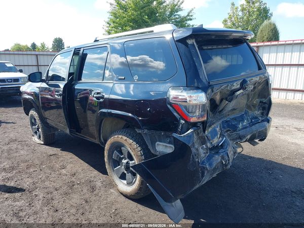 2017 TOYOTA 4RUNNER SR5 — I3