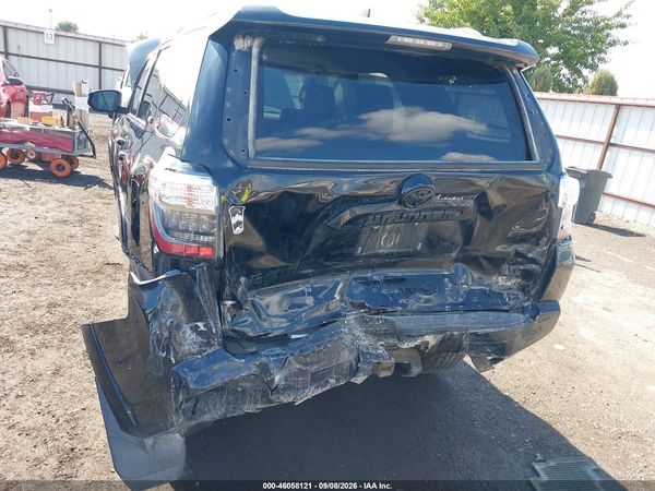 2017 TOYOTA 4RUNNER SR5 — I6