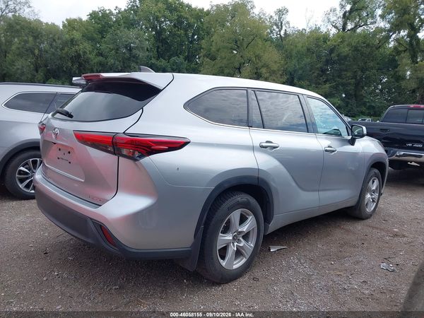 2022 TOYOTA HIGHLANDER LE — I116