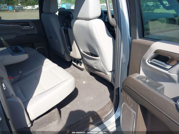 2023 CHEVROLET SILVERADO 1500 4WD  STANDARD BED LT — I8